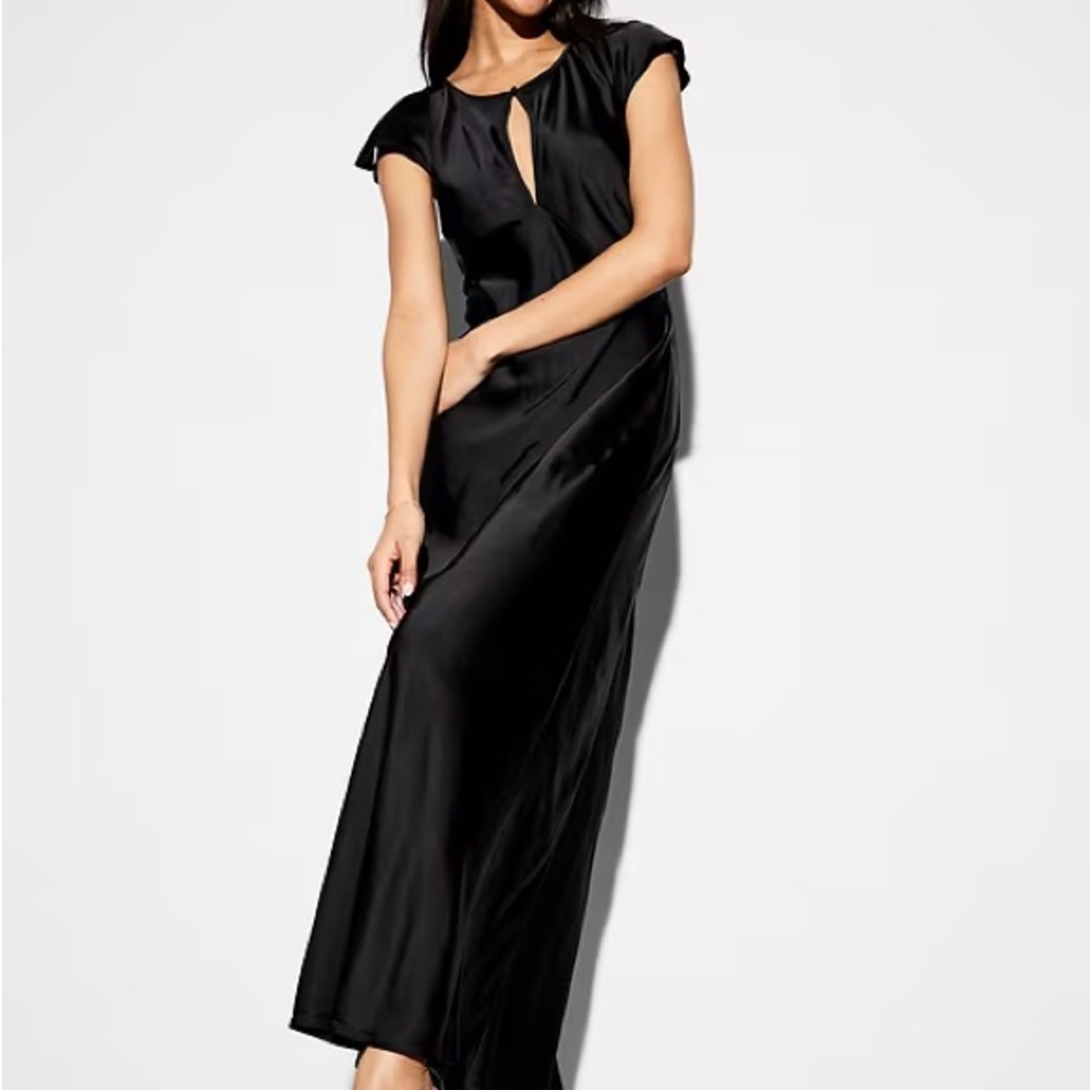 Elegant Black Maxi Dress